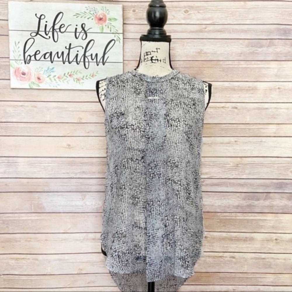 Vince Camuto Black & White Crocodile Print High-Low Sleeveless Blouse Size XS